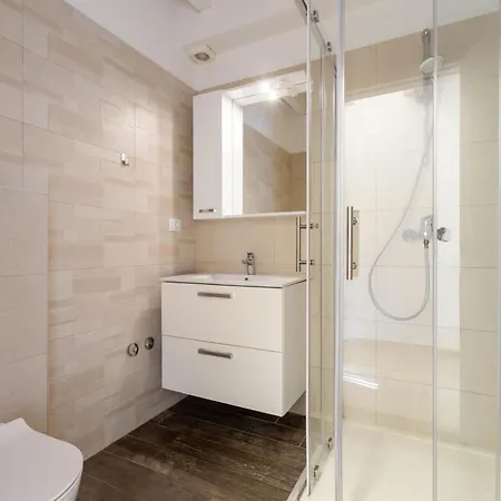 Luna Mit Pool- Sauna- Whirlpool- Tennispla By Interhome * פומר